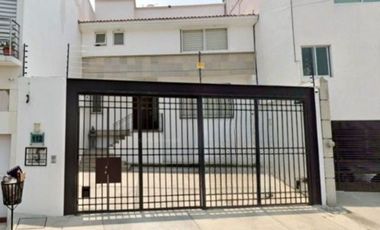 VENTA CASA: C. Pinzón 112, Las Alamedas, 52970 Cdad. López Mateos, Méx