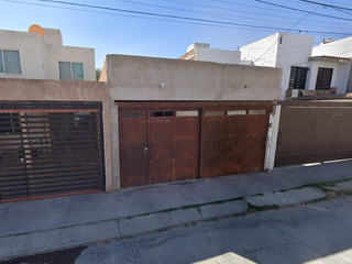 CASA EN UNA BUENA ZONA Y CON ACABADOS MUY BONITOS.......TE INTERESA