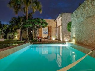 CASA EN VENTA DE 1 NIVEL  EN EL CENTRO DE MÉRIDA