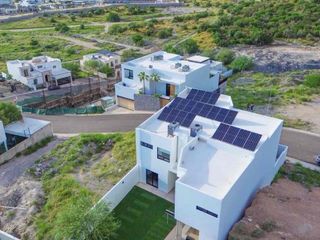 Casa en venta en La Cañada Residencial Hermosillo, diseño minimalista con vistas panorámicas y acabados de lujo