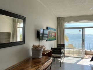 Estudio en renta frente al mar en Playa Sol con acceso directo a la playa