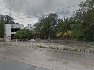 Terreno Comercial con construcción en renta