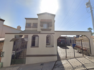 CASA EN VENTA EN VILLA RESIDENCIAL DEL PRADO, ENSENADA, BAJA CALIFORNIA