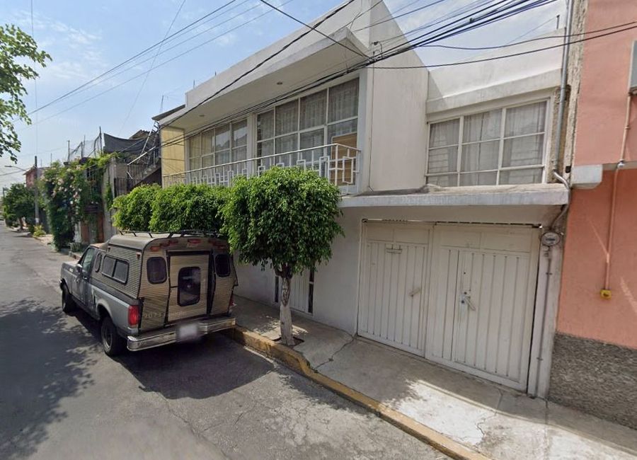CASA EN VENTA EN CASIMIRO CHOVEL, COLONIA L ERA I Y II, IZTPALAPA, CDMX ...