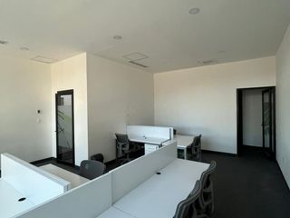 OFICINA 55 M2 EN PUERTA BAJIO - ZONA NORTE