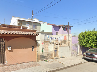 Casa en Venta en C. Av. Aranjuez, Villafontana, Fontana IX, 22205 Tijuana, B.C., México
