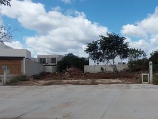 TERRENO RESIDENCIAL, ENTREGA INMEDIATA, CHOLUL, ZONA NORTE DE MÉRIDA