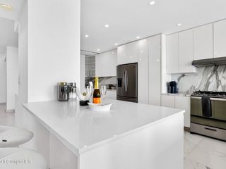 BAY VIEW GRAND