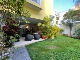 Residencia con Jardín en Monraz   Amplios Espacios y Ubicación Premium RENTA  Casa