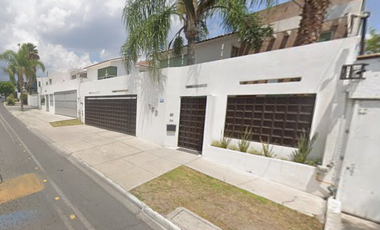 CASA EN VENTA EN BLVD. PRIVADA JURIQUILLA, JURIQUILLA, SAN LUIS POTOSI, QUERETARO
