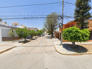 GRAN REMATE!!! Maravillosa y enorme casa en zona de alta plusvalía. 3RA Priv. San Marcos, Jardines de Aguascalientes, 20270 Aguascalientes, Ags.