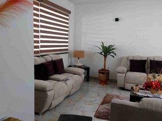 Amplia casa en Rucello Residencial