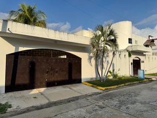 Casa en Venta en fraccionamiento Olinalá Princesa.
