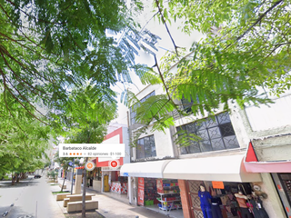 CASA DE OPORTUNIDAD CON LOCALES COMERCIALES EN AV. ALCALDE ZONA CENTRO GUADALAJARA JALISCO MEX.