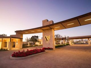 TERRENO EN VENTA EN LA VALENCIANA DENTRO DE CONDOMINIO CON PROYECTO ARQUITECTONICO INCLUIDO