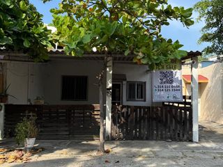 Venta casa en Privadas Arboledas Manzanillo, Colima