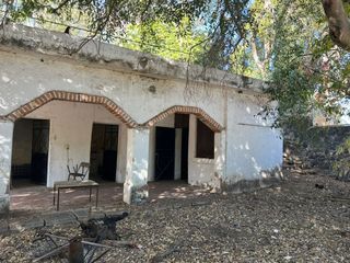 CASA DE CAMPO CON AMPLIO TERRENO EN VENTA, ACATLAN DE JUAREZ, JAL.