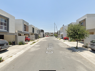 GRAN REMATE!!! Hermosa casa, muy por debajo de su valor comercial. C. Parpinglo, 66036 Mitras Poniente, N.L.