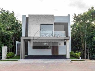 RENTA CASA  HUAYACAN VIA CUMBRES 4 HABITACIONES