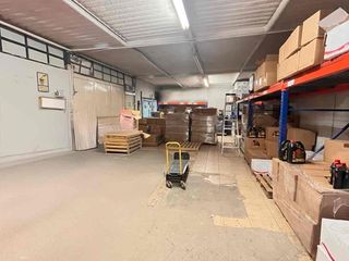 Propiedad comercial en venta en Colonia San Benito Hermosillo con oficinas y almacén
