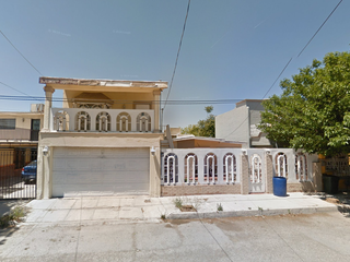 La tranquilidad de una gran decisión comienza aquí!! Venta de linda y amplia casa en recuperación bancaria, La Fuente, Juárez, Chih.