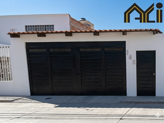 CASA EN VENTA EN FRACC TROJES DE ALONSO