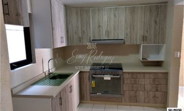 CASA EN VENTA, HACIENDA DE ECHEVESTE. León,Gto; REMODELADA, 3 RECÁMARAS, EQUIPADA