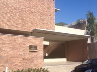 CASA EN RENTA EN CANTERIAS CARRETERA NACIONAL