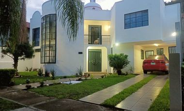 CASA CON GRAN POTENCIAL PARA RENOVAR EN EL PALOMAR