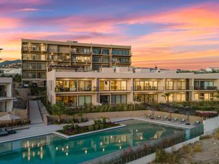 Penthouse de 2 Recámaras en Venta en El Tezal, Cabo San Lucas