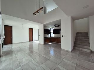Casa con alberca en Dzityá