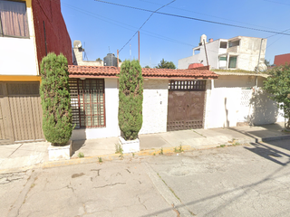 Casa en Venta en San Mateo Atenco: Hda. de La Magdalena 16, ¡Cerca de Servicios y con Fácil Acceso!