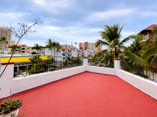 Departamento en renta en Puerto Vallarta, 1 rec, 1 baño + terraza, en Zona Hotelera