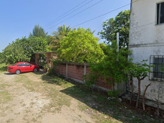 Inversión En Tecolutla: Propiedad Con Terreno Para Casa O Negocio. REMATE BANCARIO