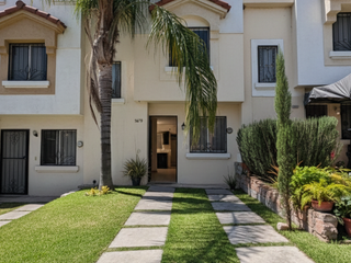 Casa en venta en Urbi Tonala Coyula Coto Villas del Río