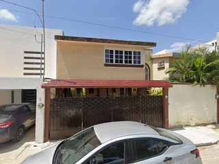 ¡Excelente oportunidad de invertir, iniciar o aumentar tu patrimonio , en esta casa en San Francisco de Campeche, por debajo del valor comercial de