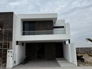 CASA EN VENTA EN RANCHO SANTA MONICA AGUASCALIENTES