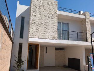 CASA EN FRACCIONAMIENTO EN VENTA EN SAN PEDRO CHOLULA