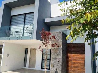 HERMOSA CASA EN VENTA/RENTA AMUEBLADA LOMAS DE ANGELOPOLIS