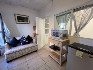 RENTO DEPARTAMENTO AMUEBLADO CENTRICO 1ER PISO EN SAN MIGUEL DE ALLENDE, MAXIMO UNA PERSONA, SIN MASCOTAS