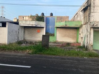 LOCALES COMERCIALES EN VENTA COMO TERRENO.