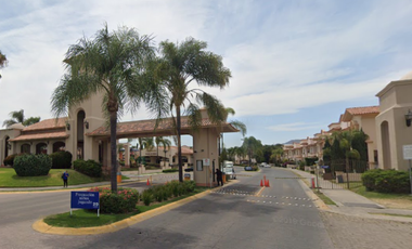 CASA EN LAS CRUCES VILLA CALIFORNIA TLAJOMULCO DE ZUÑIGA !!!