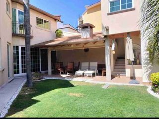 RENTA CASA PEDREGAL QUERÉTARO