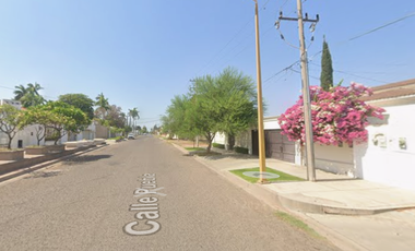 Hermosa Residencia en Remate Bancario en Zona Norte, Cd Obregon Sonora con 950m2 cerca de Universidad La Salle