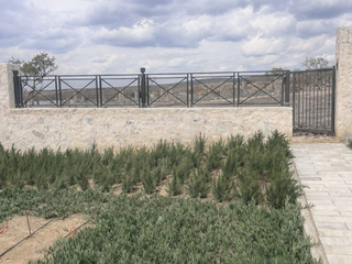 Oportunidad: terrenos juntos en Villas La Valenciana ( privada 1)