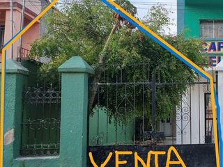 VENTA EN PENJAMO ZONA CENTRO DE CASA / TERRENO, A UNA Y MEDIA CUADRA DEL JARDÍN PRINCIPAL. LADO IZQUIERDO