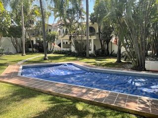 REFORMA CERCA PLAZA CUERNAVACA, RENTO LOFT AMUEBLADO, AMPLIO JARDÍN, ALBERCA $$11,500.00 MTTO INCLUIDO