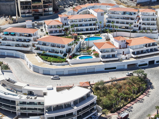 Departamento en venta en Pedregal en Portofino Cabo San Lucas
