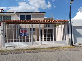RENTA CASA BONITA Y EXCELENTE UBICACION MILENIO QUERETARO