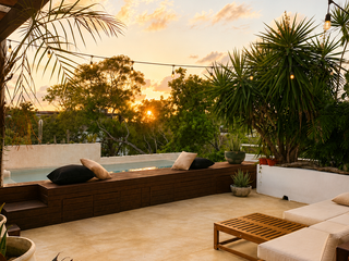 Penthouse Lock-Off con Alberca Privada en Venta | 3 Recámaras | Amueblado | Paneles Solares